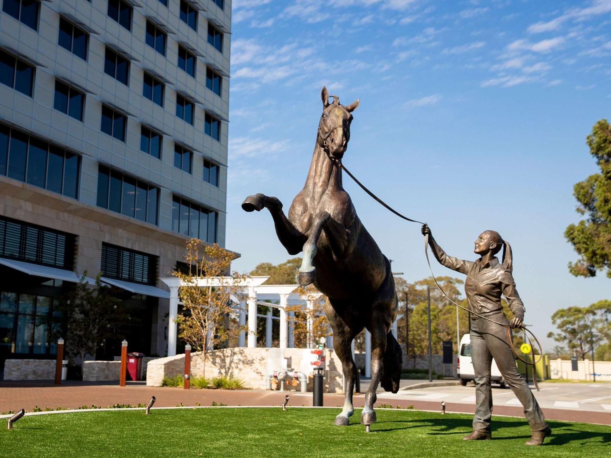 The William Inglis Mgallery Warwick Farm Exterior photo Statue of Black Caviar at the Melbourne Racing Club